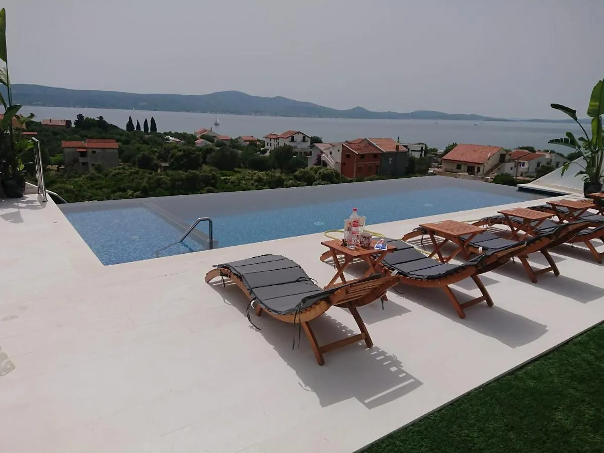 Holiday House Dominik Apartments Sveti Petar  Kroatien