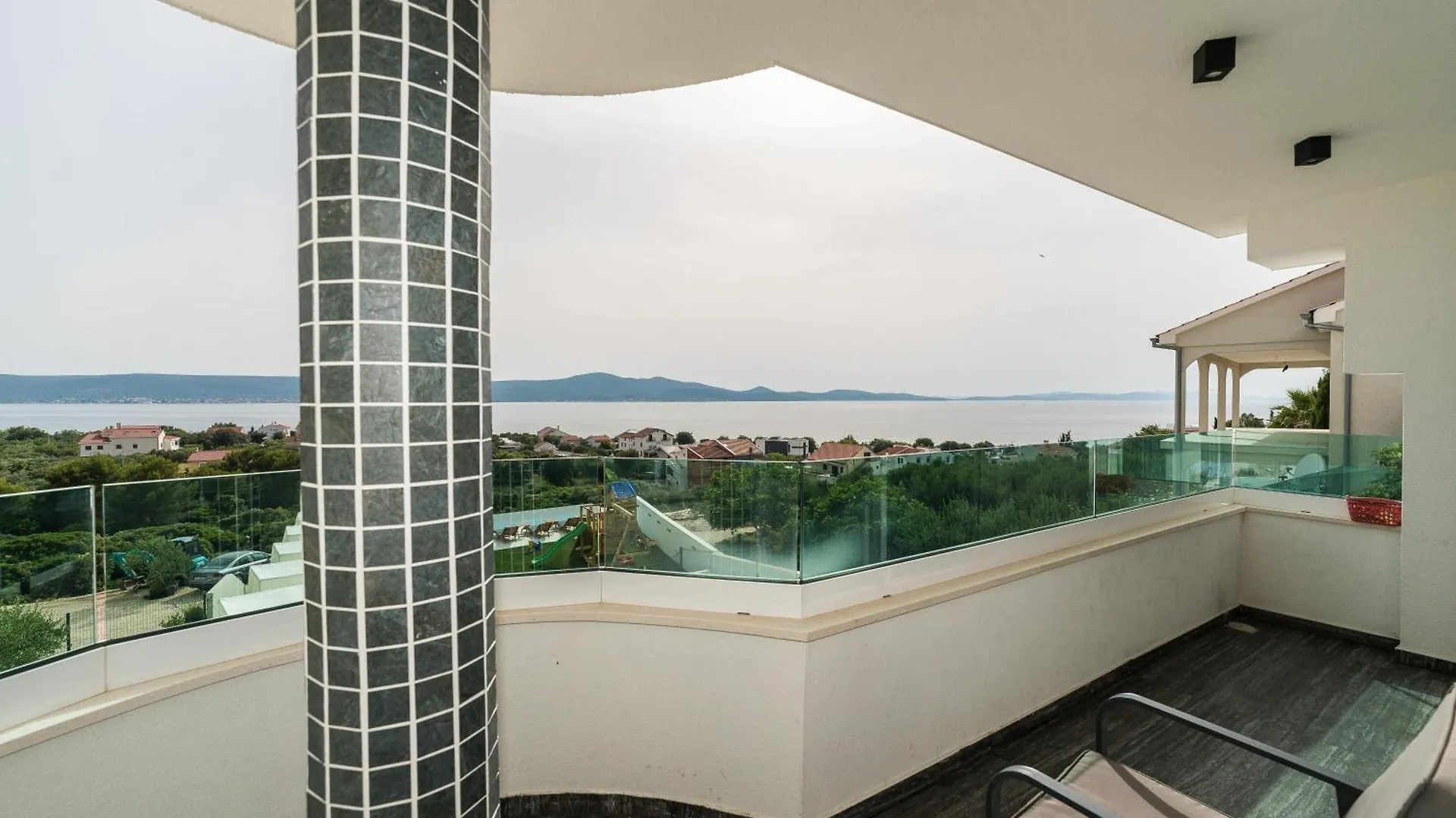 Holiday House Dominik Apartments Sveti Petar