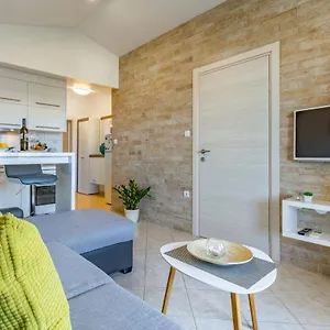  Apartment Denis 2 Kroatien
