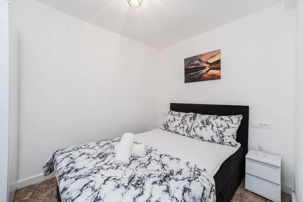 Holiday House Dominik Apartments Sveti Petar