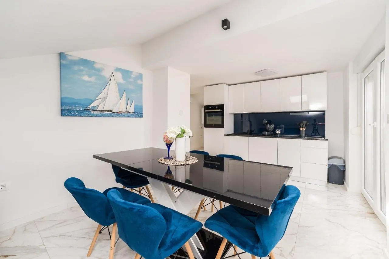 Holiday House Dominik Apartments Sveti Petar